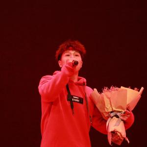 动漫精品中文无码
